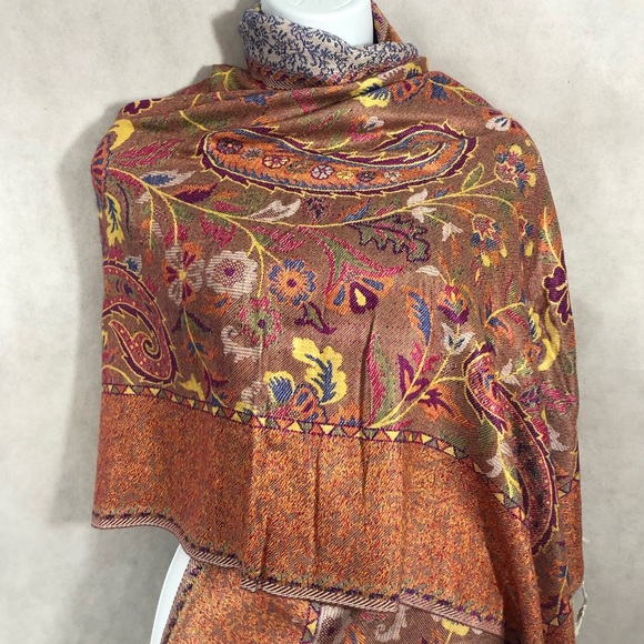 Sundance New Primavera Paisley Wrap Scarf Fringed Soft - Picture 10 of 15